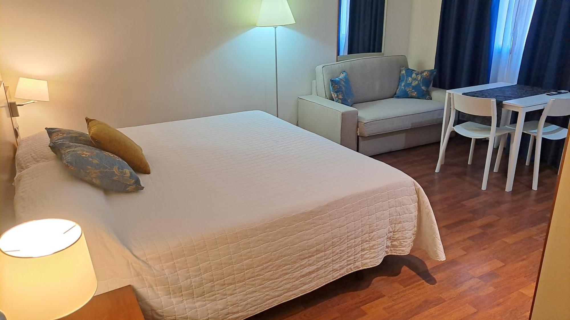 Hotel Suite Camarena テルエル エクステリア 写真